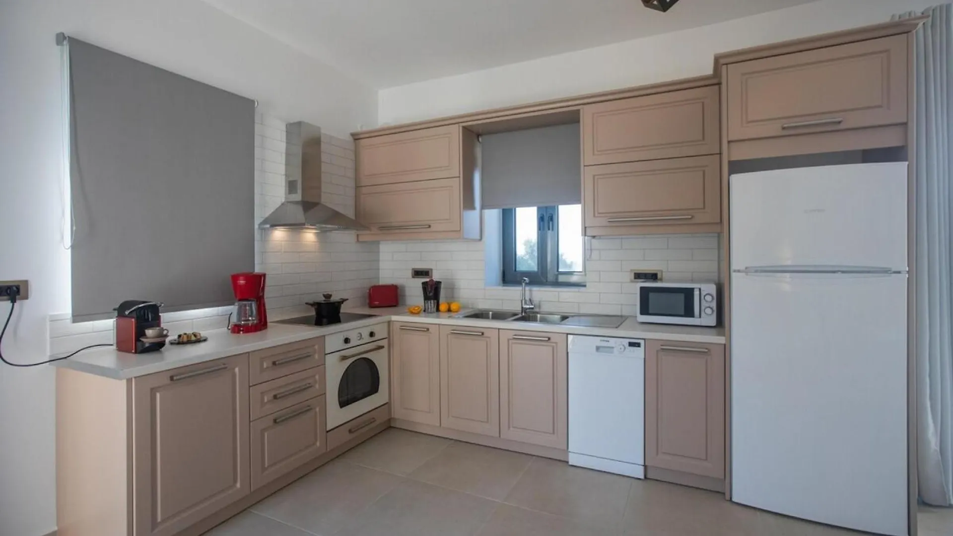 Willa Majestic Stone Villa, Sea View Pool Antipata